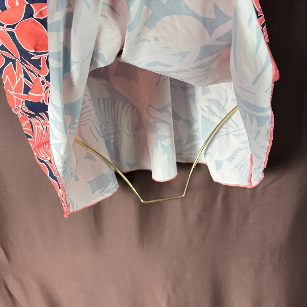 Lands' End Women's XS Flutter Scoop Neck Tankini Top Wood Lily / Navy Floral  Pl